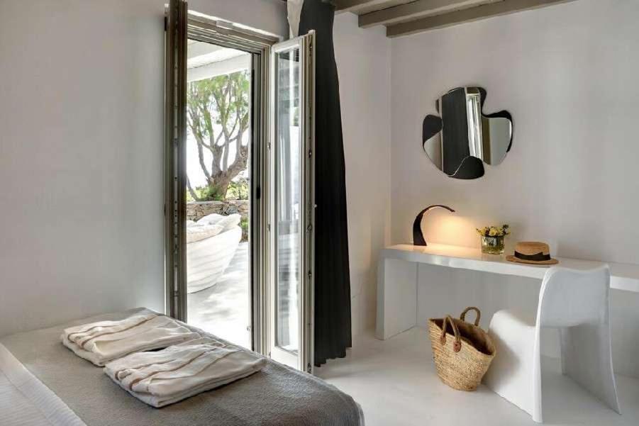 Villa Dafni 4Bed With Pool In Kalafatis Spilia Mykonos Town Екстериор снимка